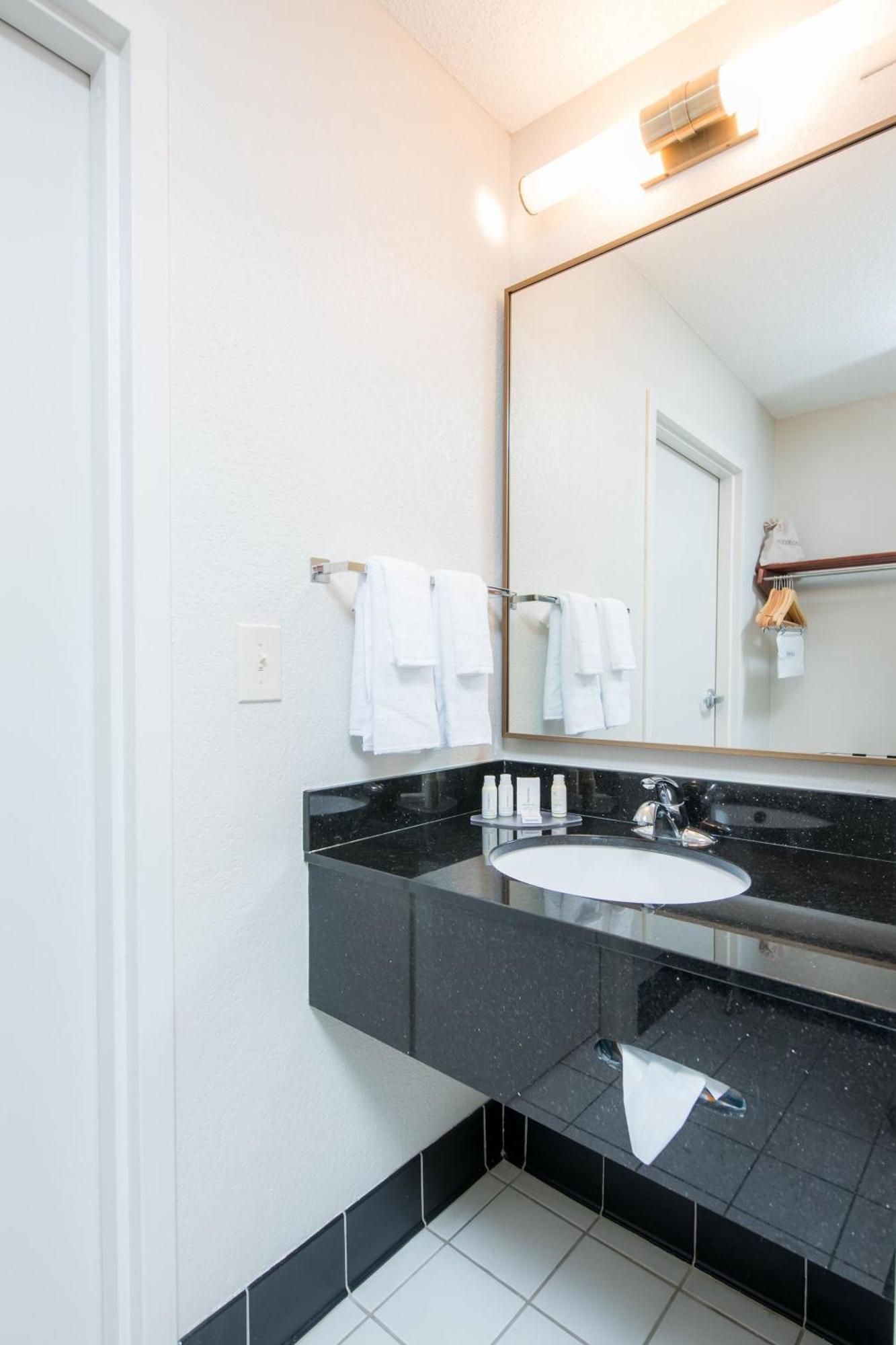 Fairfield Inn Suites Brunswick Esterno foto
