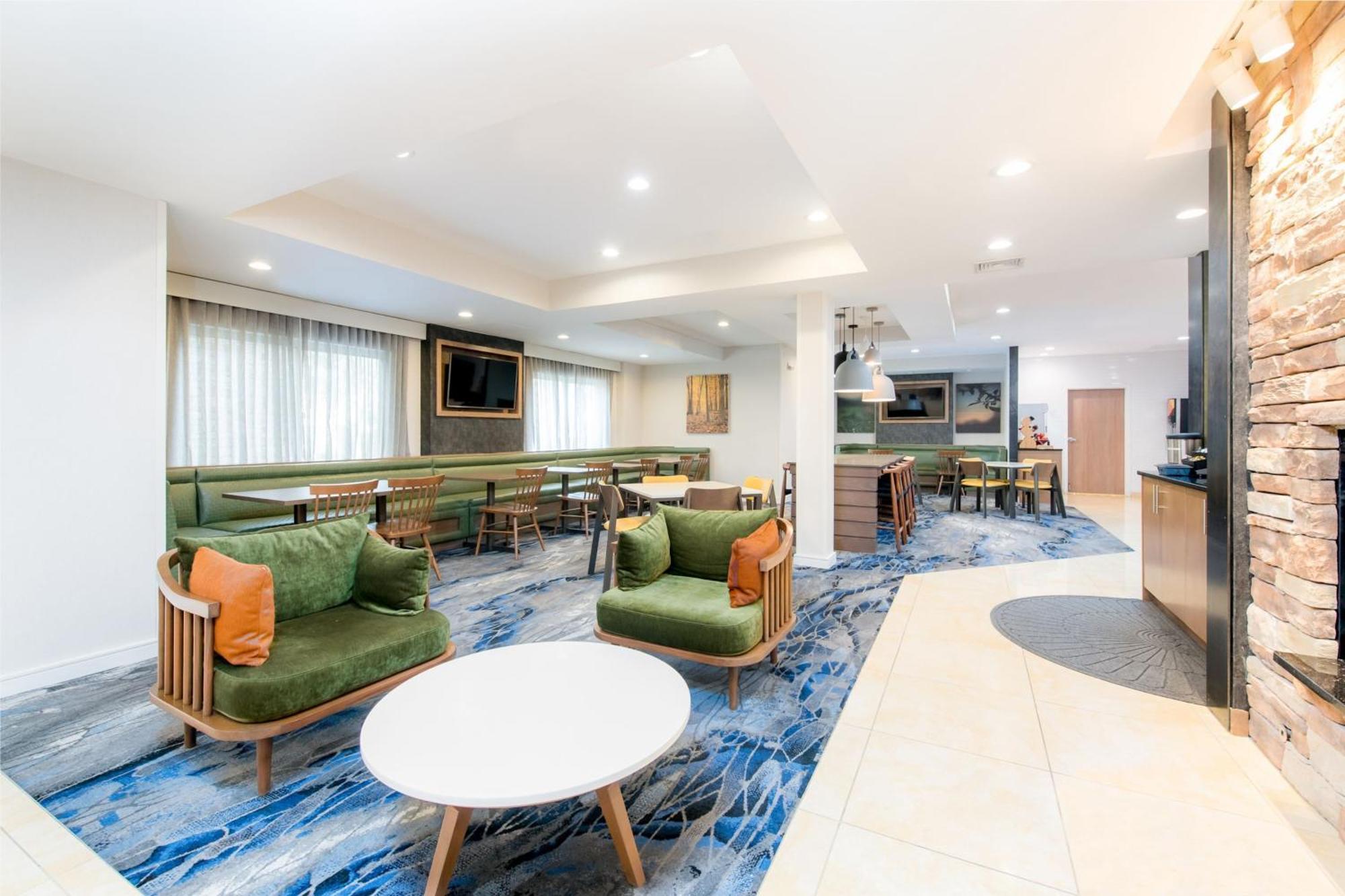 Fairfield Inn Suites Brunswick Esterno foto