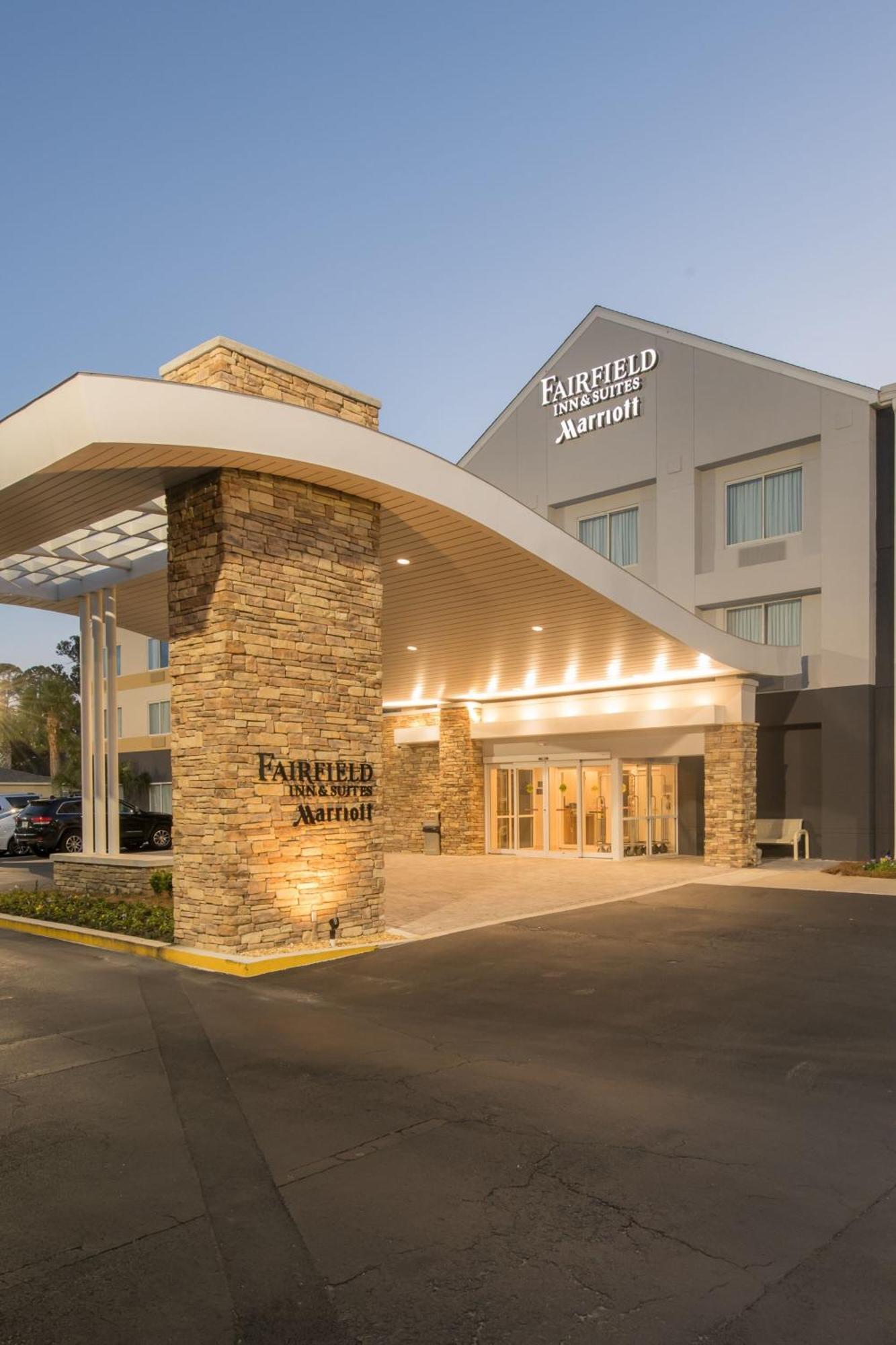 Fairfield Inn Suites Brunswick Esterno foto