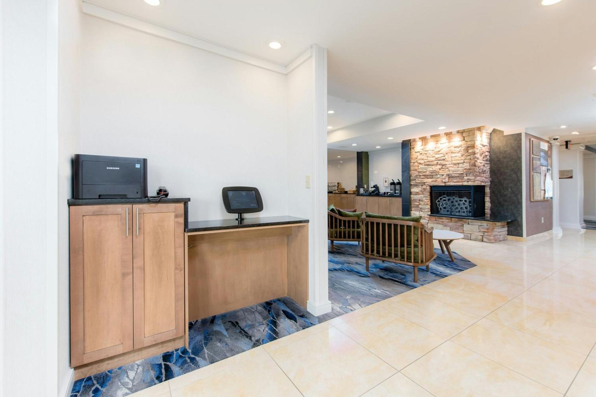 Fairfield Inn Suites Brunswick Esterno foto